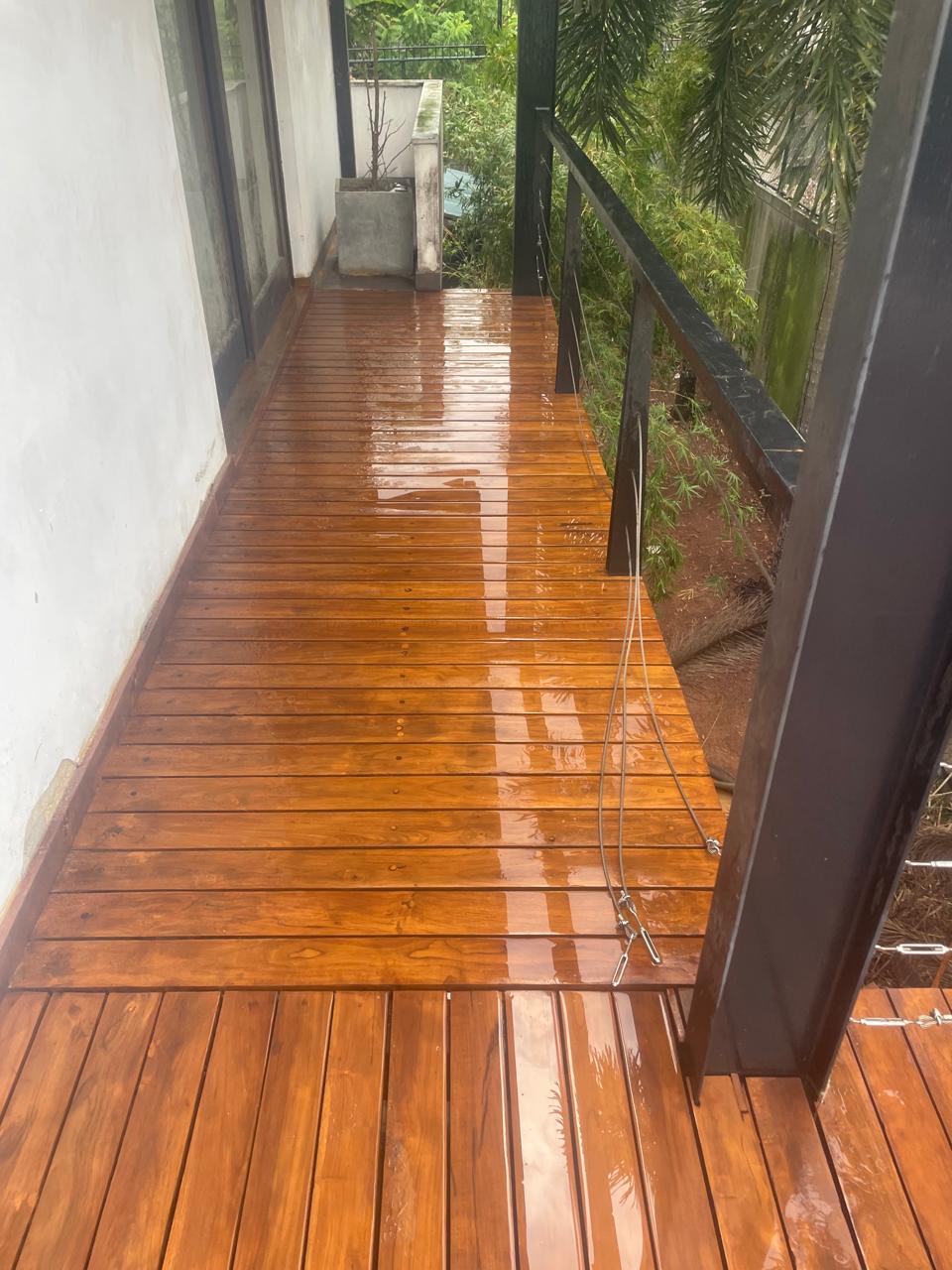 Wood & Steel railing thumbnail 3